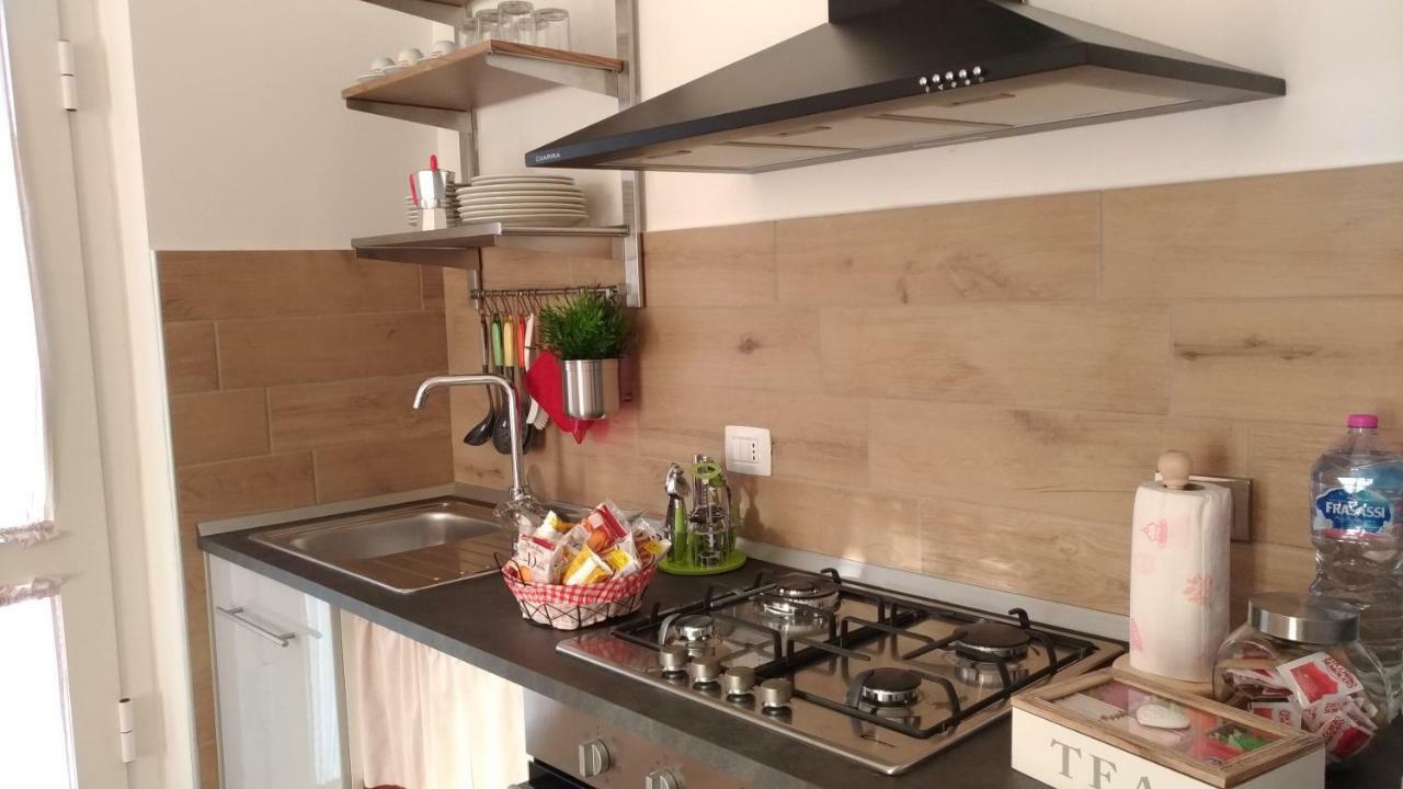 Agriturismo " Le Serre" 斯佩洛 外观 照片